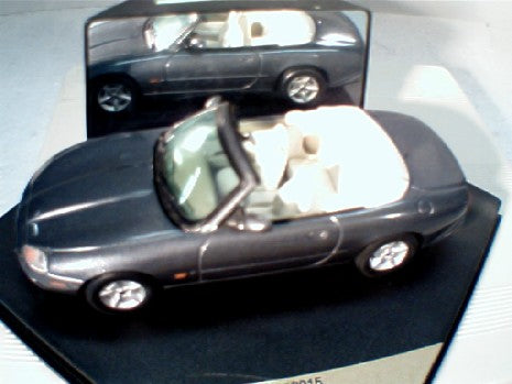 JAGUAR XK8 CONVERTIBLE TITANE 1/43