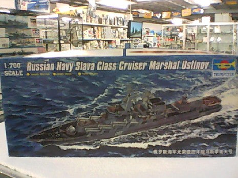 USTINOV 1/700