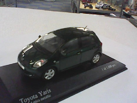 TOYOTA YARIS 2005 VERTE METAL 1/43