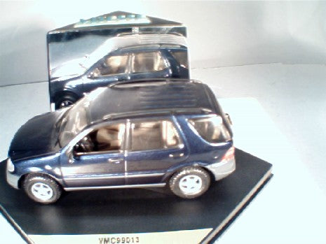 Mercedes ML320 Bleu Métal 1/43 - Miniature Vitesse