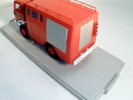 Modèle réduit RENAULT SAVIEM POMPIER 1/43 - Réplique détaillée pour passionnés