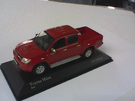 Toyota Hilux 2006 Miniature Rouge 1/43 - Minichamps