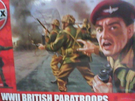 WW.11 BRITISH PARATROOPS - (1:32 SCALE)