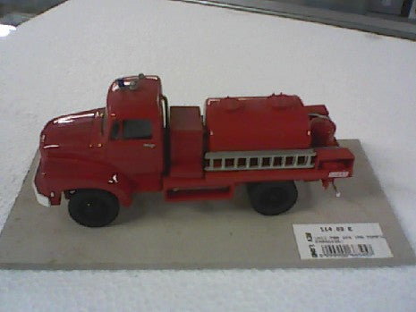 Miniature UNIC P8R 4X4 VMA Pompier 1/43 - Modèle D'Échelle Réaliste