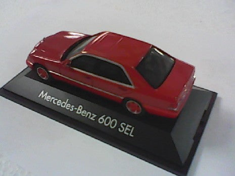 MERCEDES BENZ 600 ROUGE 1/43