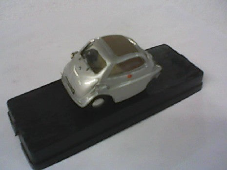 BMW ISETA GRISE 1/43