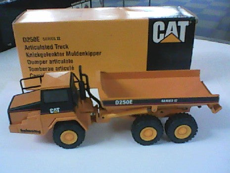 CAT D 250E DUMPER ARTICUL╔ SERIE 2
