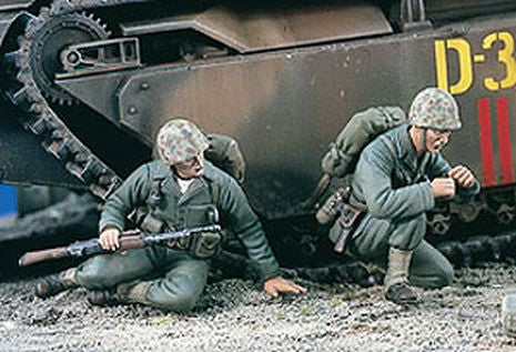 US MARINES 2 Fig         1/35