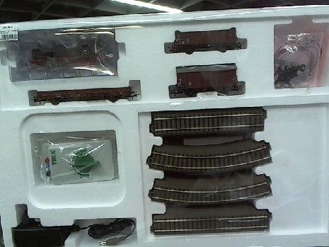 COFFRET DE D╔MARRAGE VAPEUR + 3 WAGONS EP III -HO-1/87