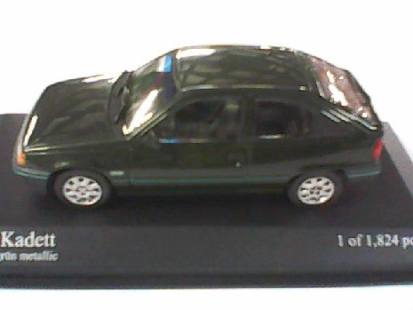 OPEL KADETT 1984 VERT METALIQUE 1/43