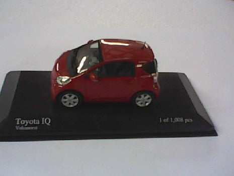 TOYOTA IQ 2009 ROUGE 1/43