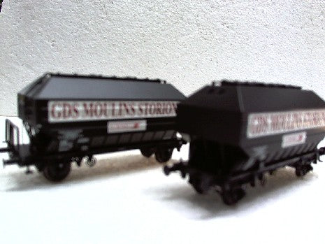 SET DE 2 WAGONS CEREALIERS STORIONE