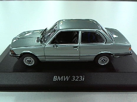 BMW 323I BLEU  MET CLAIR 1/43