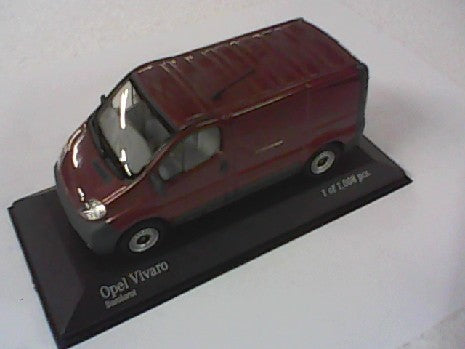Miniature OPEL VIVARO ROUGE 1/43 - Modèle Réaliste