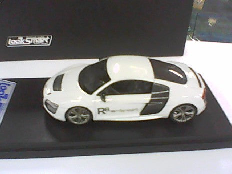 AUDI R8 ETRON CONCEPT 1/43