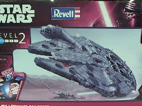 Millennium Falcon 1:72