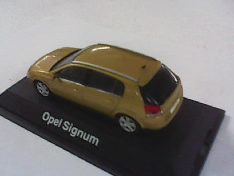 OPEL SIGNUM 1/43 OR