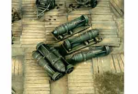 BOMBES 1 TONNE+LUGE ALL. 1/48