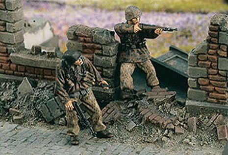 FANTASSINS ALLEMANDS:FEU 1/35