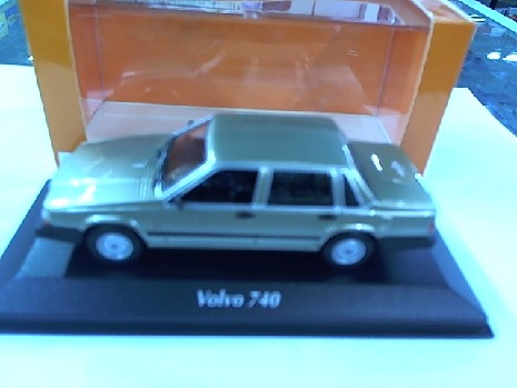 VOLVO 740 1/43