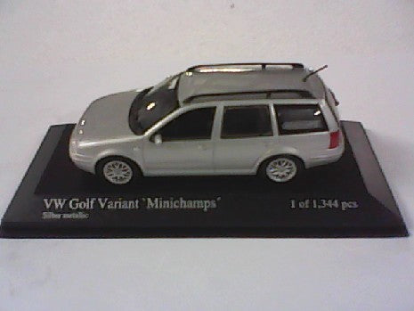 Miniature VW Golf Variant 1/43 par Minichamps