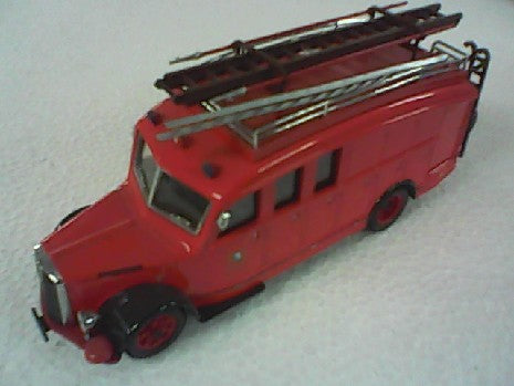 SAURER DIESEL POMPIER 1/43 - Modèle Miniature de Camion de Pompier