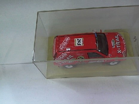 Nissan X-Trail Johnny Hallyday Paris Dakar Miniature 1/43