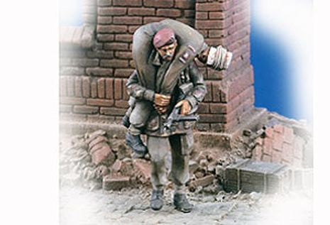 LE PONT EST TROP LOIN    1/35