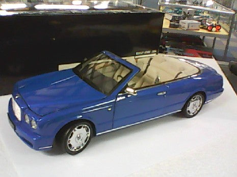 BENTLEY AZURE 2006 BLEU 1/18