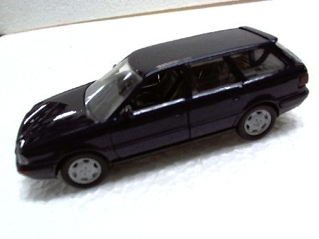 AUDI 80 AVANT NOIRE 1991 1/43
