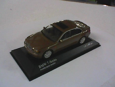BMW SERIE 7 2001 BRUN