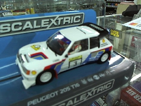 PEUGEOT 205 T16