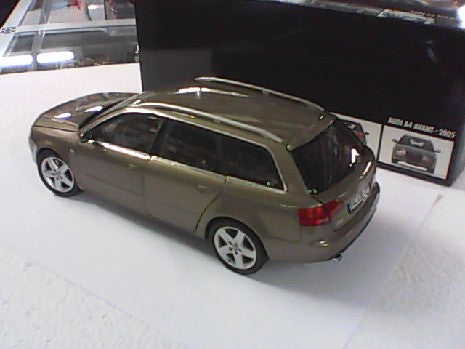 AUDI A4 AVT 2005 BEIGE ECH 1:18