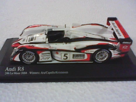Audi R8 LM 2004 - Miniature de Compétition par Minichamps