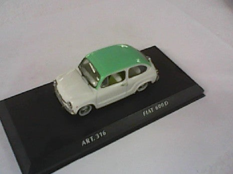 FIAT 600D 1965 BLANCHE 1/43