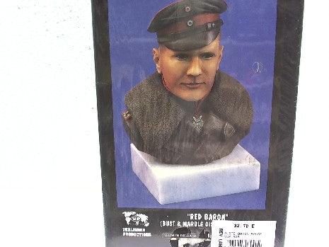 BUSTE BARON ROUGE         1/4