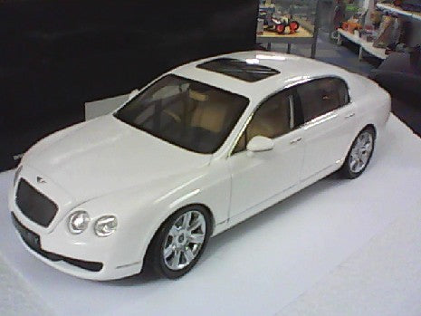 Miniature Bentley Flying Spur Blanc 1/43 - Minichamps