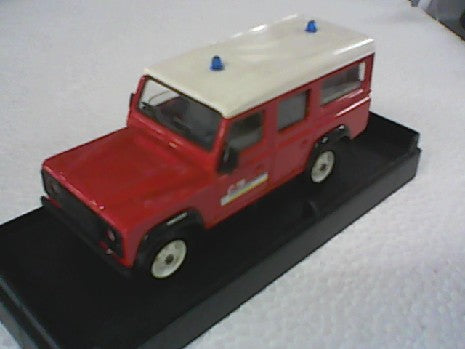 LAND ROVER 110 POMPIERS