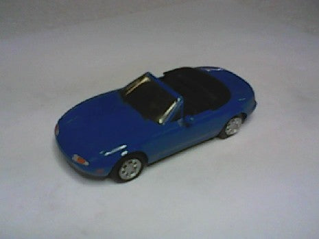 MERCEDES 300CE COUPE 1/43 BLEU