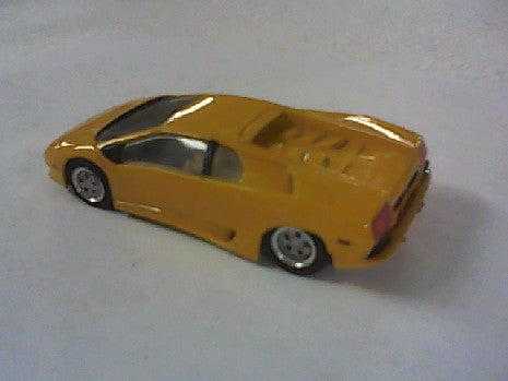 LAMBORGHINI DIABLO JAUNE 1/43