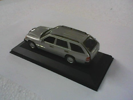 Miniature Mercedes TD 1/43 par Minichamps