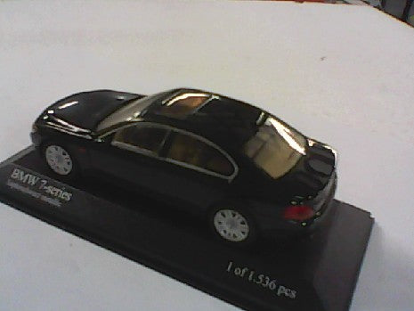 BMW SERIE 7 2001 NOIR METALLISE