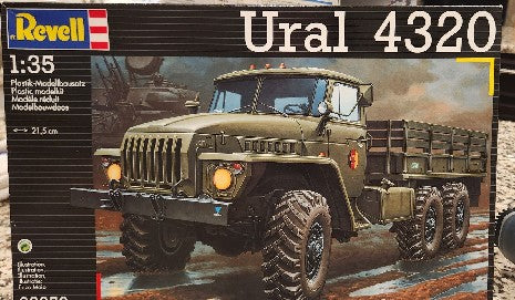 URAL 4320  1/35