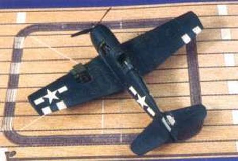 PISTE PORTE-AVIONS WW2   1/48