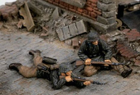 EN DEFENSE  2 Fg         1/35