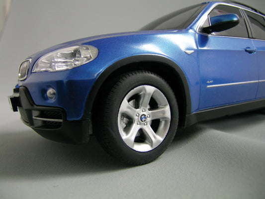 BMW X5 1/18 RTR