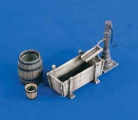 POMPE A EAU SEAU TONNEAU 1/35