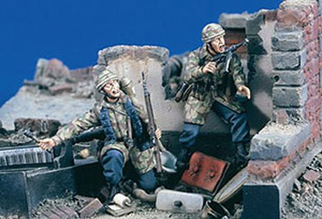 ASSAULT FAALLSCHIRMJAGER 1/35