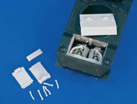 KIT M5 STUART MOTEUR TAM.1/35