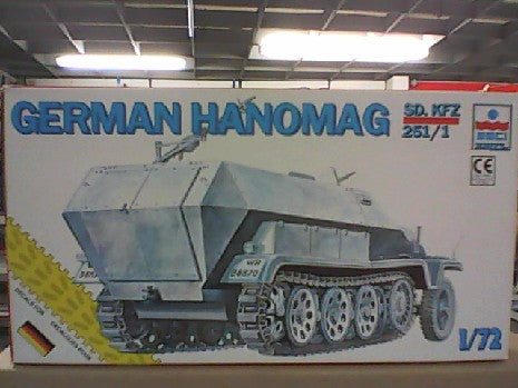 GERMAN HANOMAG  SD KFZ  251/1  1/72